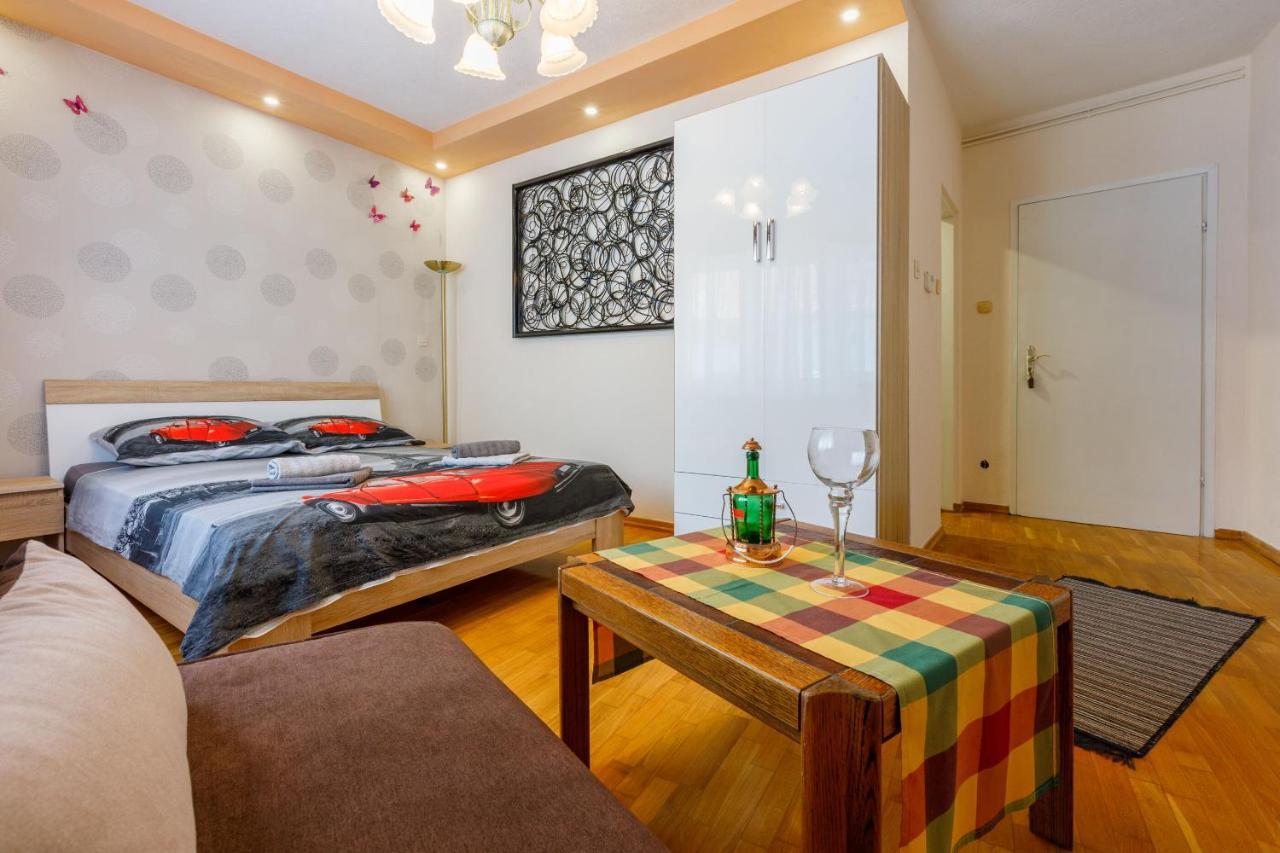 Apartments And Room Art Crikvenica Exterior photo
